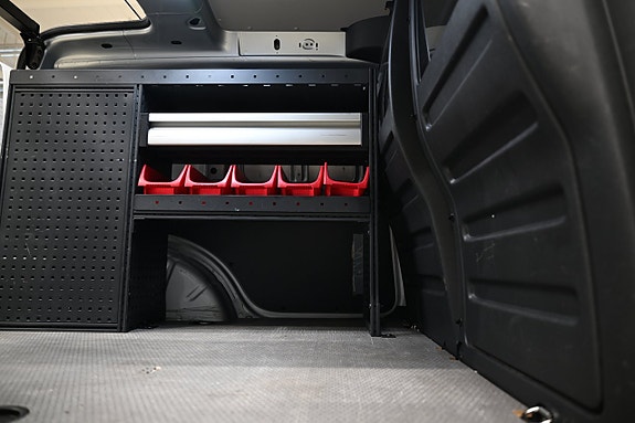 Volkswagen Caddy 12 of 28