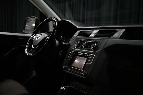 Volkswagen Caddy 26 of 28