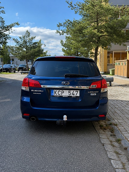 Subaru Legacy 4 of 4