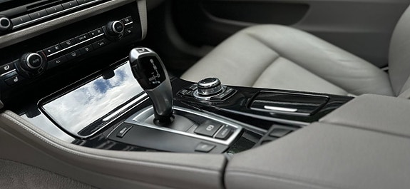 BMW 520d 9 of 14