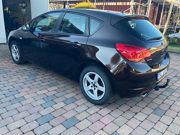 Opel Astra 9 of 9