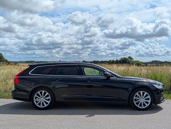 Volvo V90 13 of 16