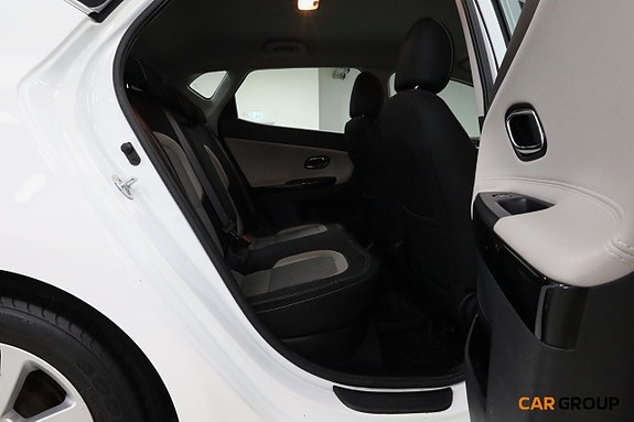 Kia Ceed 15 of 20