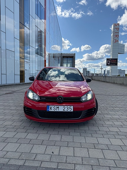 Volkswagen Golf VI 2 of 13