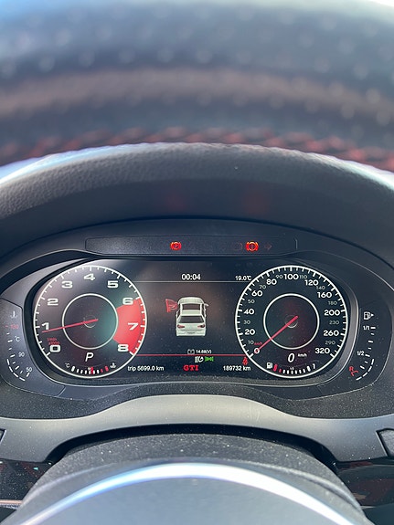 Volkswagen Golf VI 13 of 13