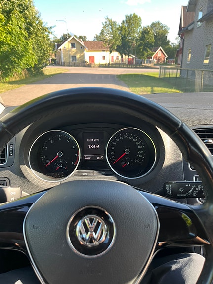 Volkswagen Polo 5 of 8
