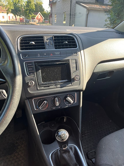Volkswagen Polo 6 of 8