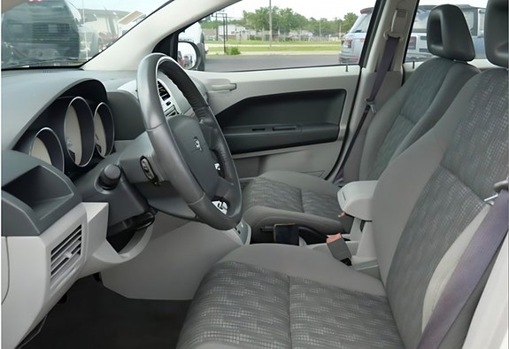 Dodge Caliber 3 of 10