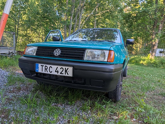 Volkswagen Polo 2 of 9