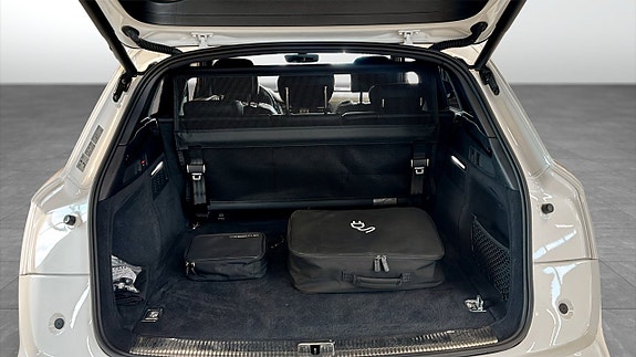 Audi Q5 10 of 21
