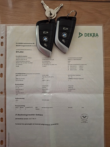 BMW 218d 9 of 13