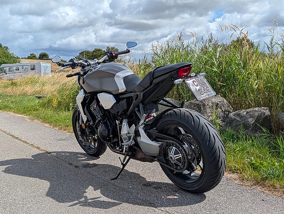 Honda Powersports CB1000R Powersport 146hk Yoshimura Uttagen 2020 3 of 14