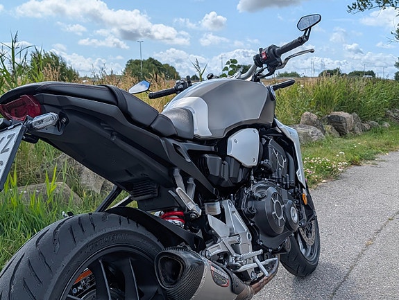 Honda Powersports CB1000R Powersport 146hk Yoshimura Uttagen 2020 10 of 14