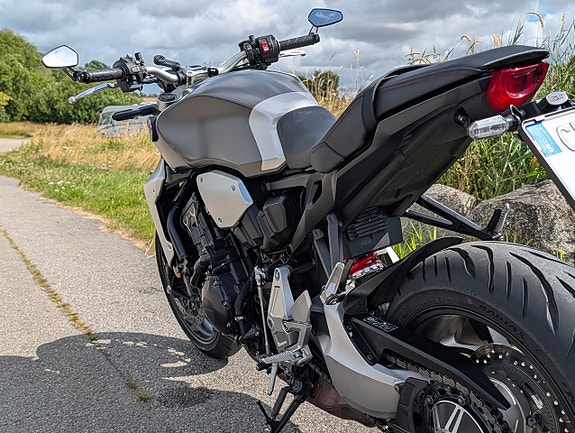 Honda Powersports CB1000R Powersport 146hk Yoshimura Uttagen 2020 4 of 14
