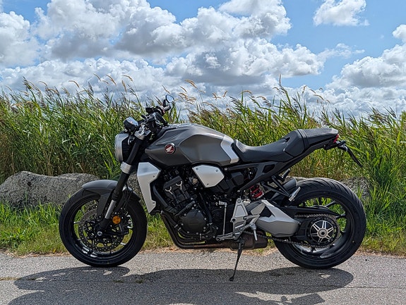 Honda Powersports CB1000R Powersport 146hk Yoshimura Uttagen 2020 2 of 14