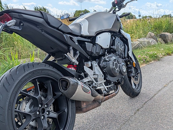 Honda Powersports CB1000R Powersport 146hk Yoshimura Uttagen 2020 9 of 14