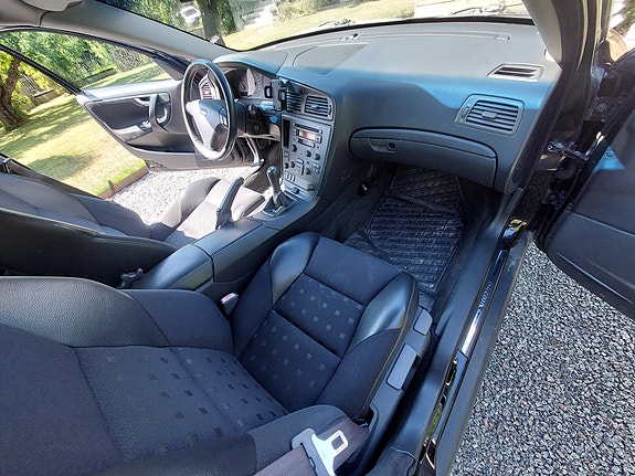 Volvo S60 5 of 5