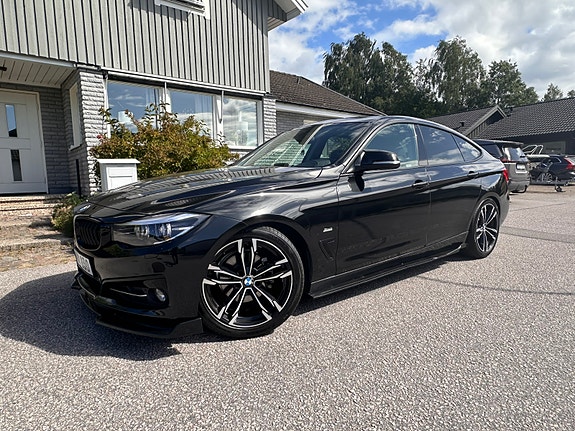 BMW 320d 2 of 9