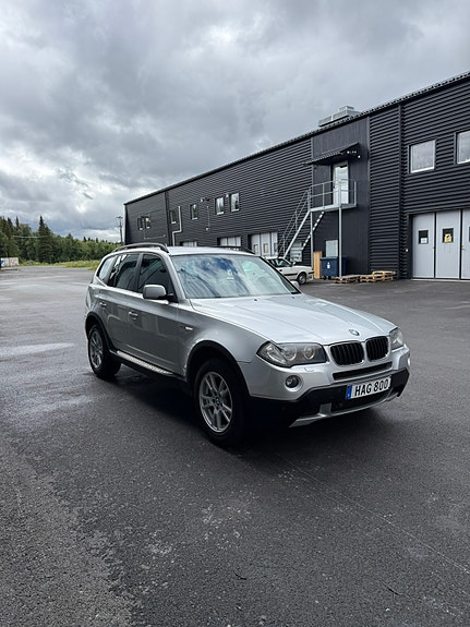 BMW X3 2 of 11