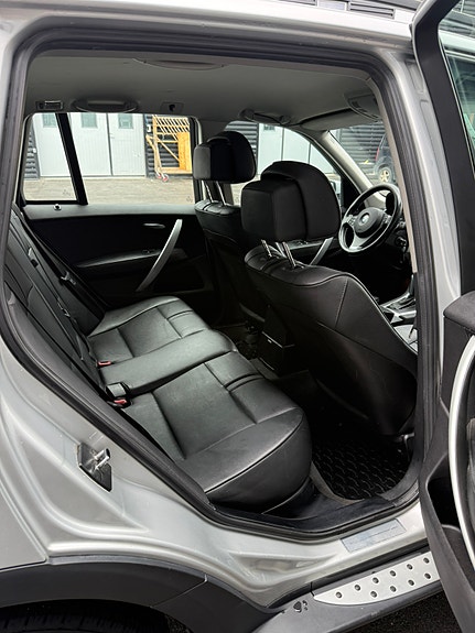 BMW X3 7 of 11