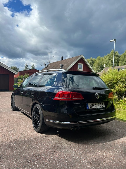 Volkswagen Passat 4 of 7