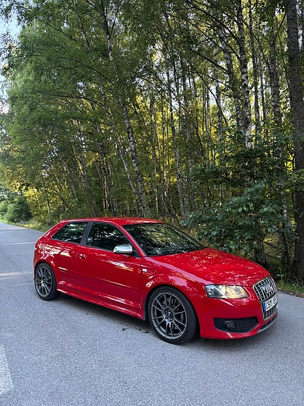 Audi S3 2 of 5