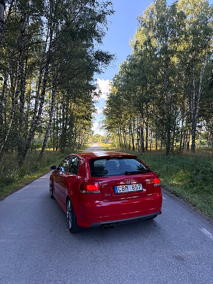 Audi S3 3 of 5