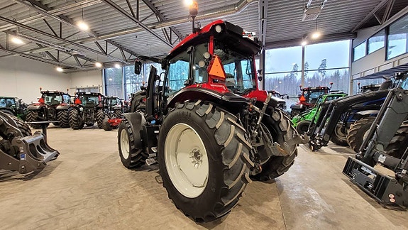 Valtra G135 Versu / Lastare / Ståltank / 468 timmar 10 of 12
