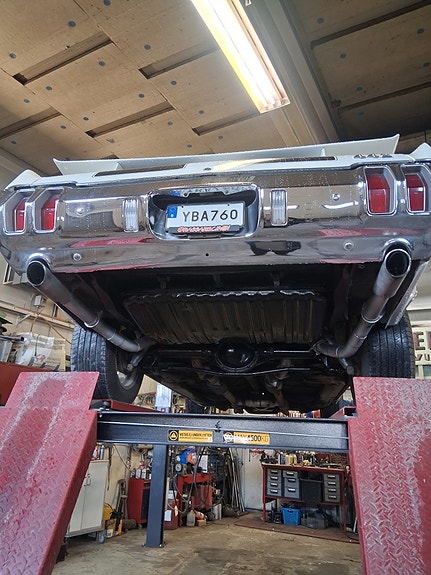 Oldsmobile Cutlass 3 of 7