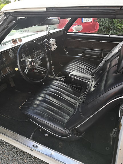 Oldsmobile Cutlass 6 of 7