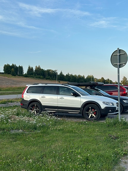 Volvo XC70 5 of 6