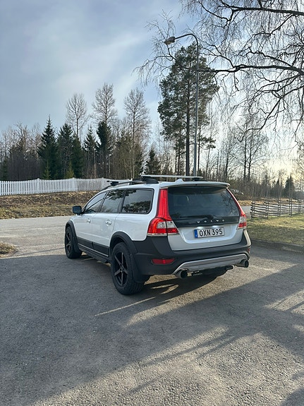 Volvo XC70 3 of 6