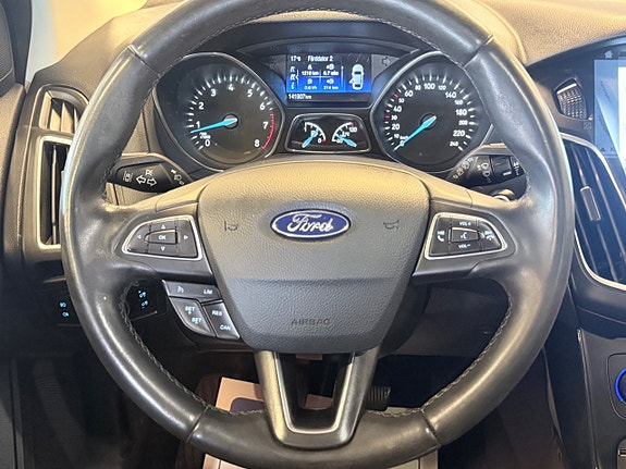 Ford Focus 10 of 14