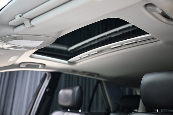 Mercedes-Benz ML350 9 of 29