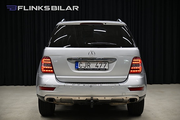 Mercedes-Benz ML350 7 of 29