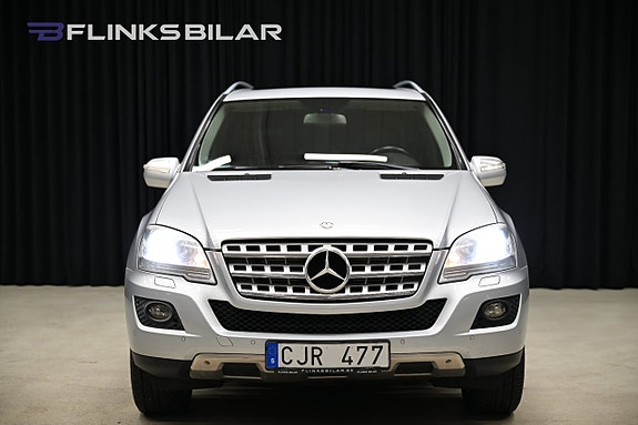 Mercedes-Benz ML350 7 of 30