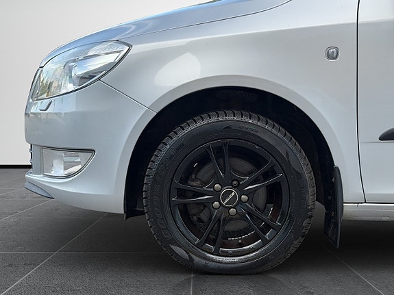Skoda Fabia 9 of 29