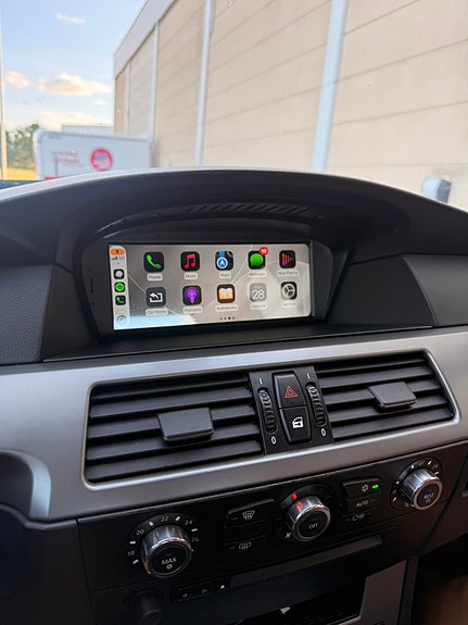 BMW 523i 7 of 10