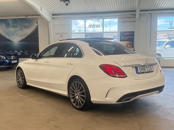 Mercedes-Benz C220 d 2 of 15