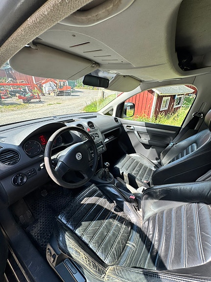 Volkswagen Caddy 5 of 5