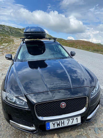 Jaguar XF 6 of 7