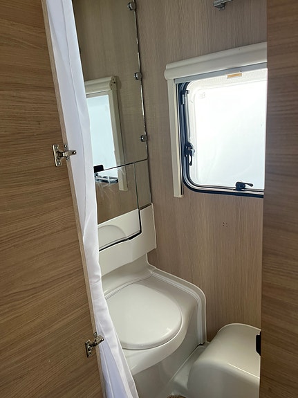 Adria Adora 593 UK 8 of 12