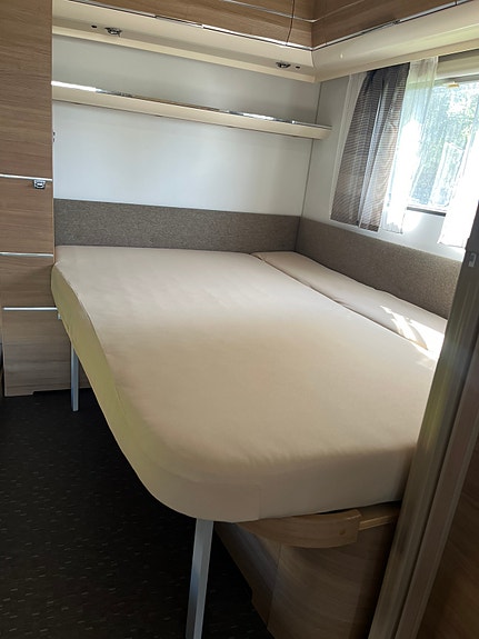 Adria Adora 593 UK 3 of 12