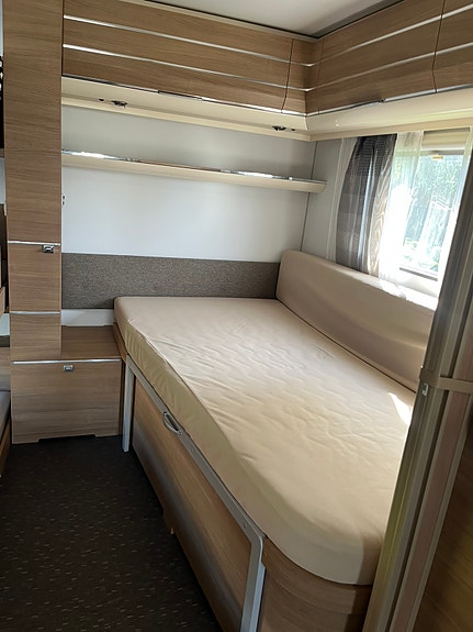 Adria Adora 593 UK 4 of 12
