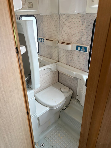 Adria Forma 620 12 of 14