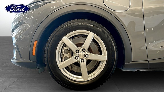 Ford Mustang Mach-E 9 of 12