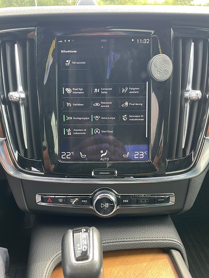 Volvo S90 6 of 8