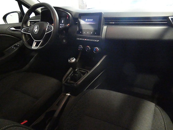 Renault Clio 12 of 20