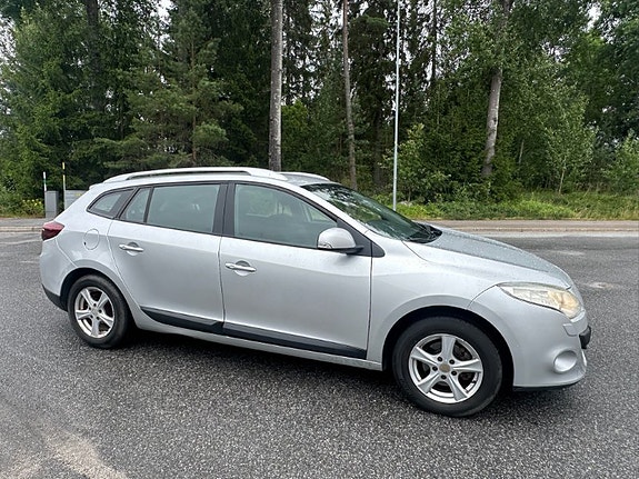 Renault Megane III 6 of 13
