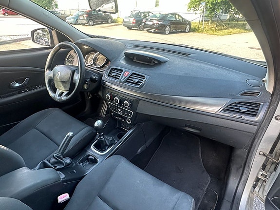 Renault Megane III 10 of 13